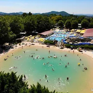 Camping Mobilhome 6 Personnes 4*, Chateauneuf-de-Galaure
